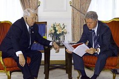 Подробнее о статье Стало известно о предложении Ельцина принять Россию в НАТО